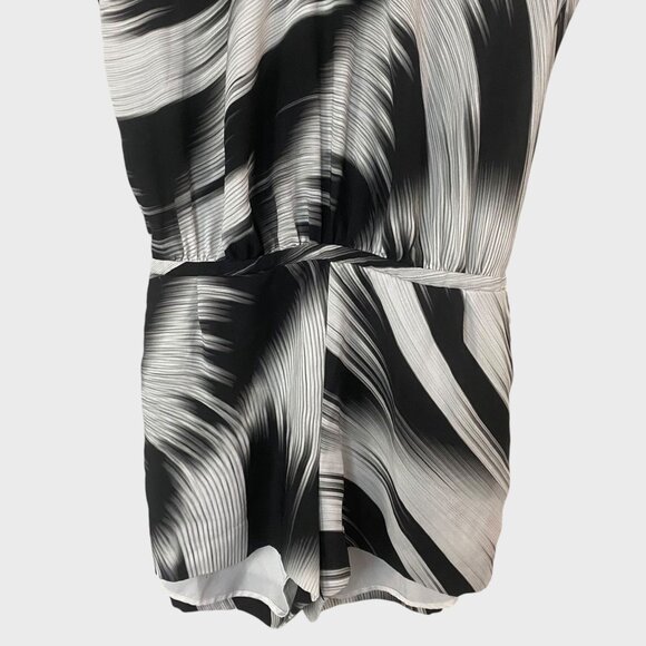 Marciano Tie-Waist Romper White/Black Abstract Print Roll-Tab Sleeves Size 0 - Picture 6 of 13